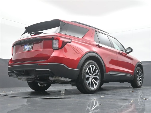 new 2025 Ford Explorer car, priced at $44,705