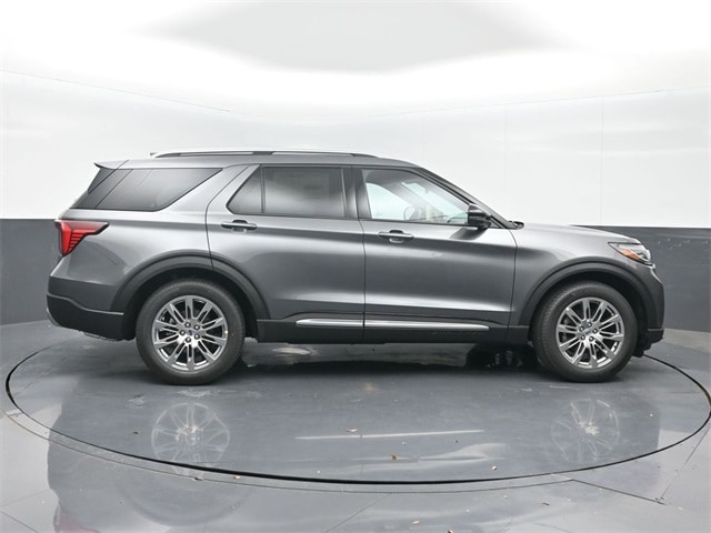 new 2025 Ford Explorer car, priced at $50,195