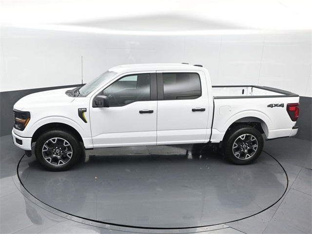 new 2024 Ford F-150 car, priced at $47,372