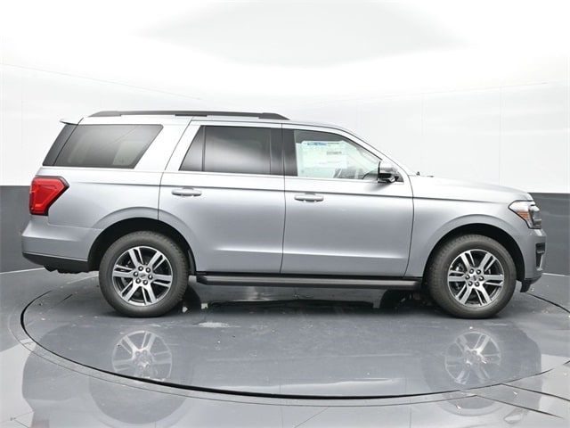 new 2024 Ford Expedition car, priced at $57,525