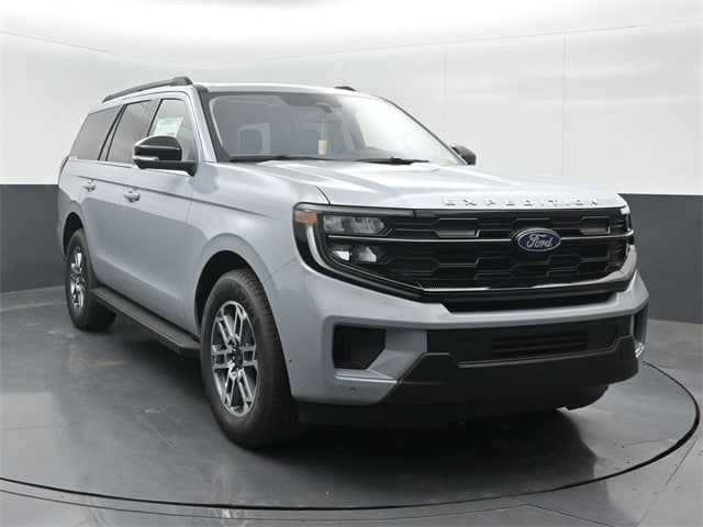 new 2025 Ford Expedition car, priced at $69,205