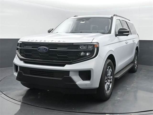 new 2025 Ford Expedition car, priced at $71,210