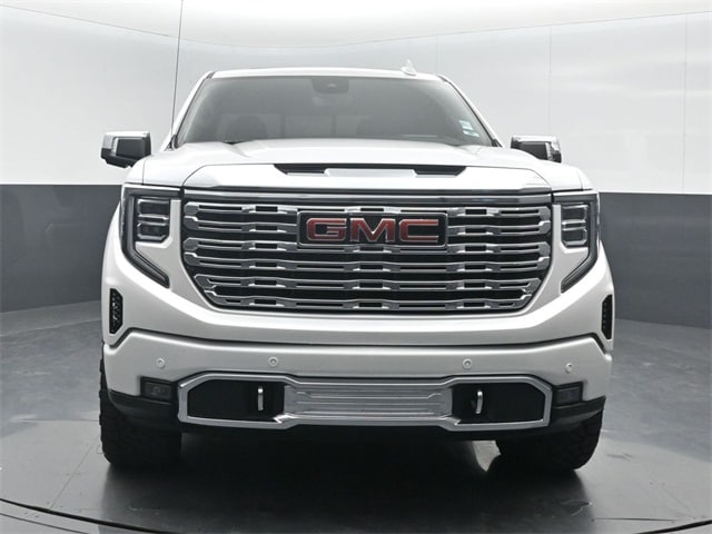 used 2025 GMC Sierra 1500 car, priced at $67,397