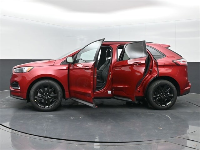 new 2024 Ford Edge car, priced at $40,357