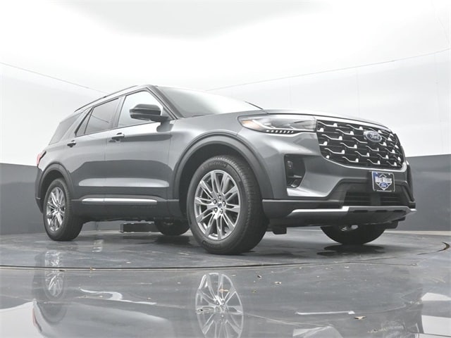 new 2025 Ford Explorer car, priced at $50,195