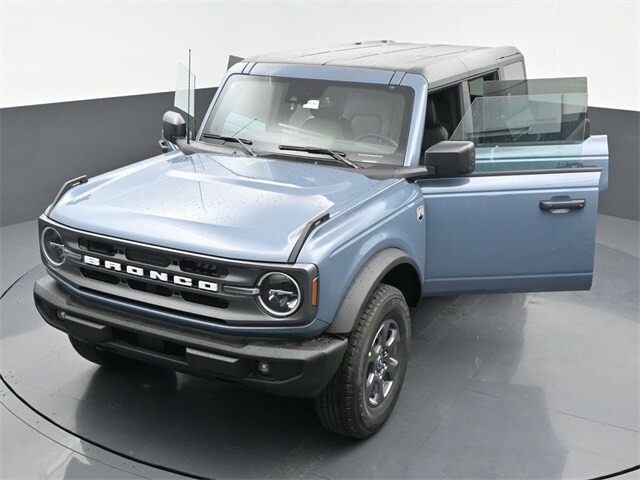 new 2024 Ford Bronco car, priced at $44,595