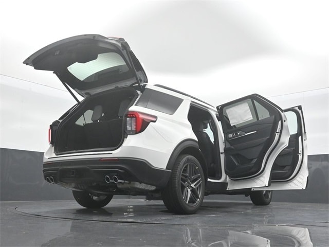 new 2025 Ford Explorer car, priced at $58,155
