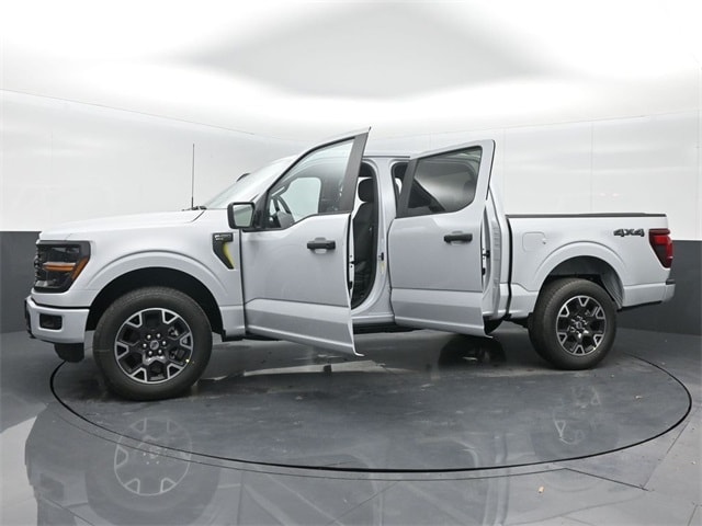 new 2025 Ford F-150 car, priced at $52,130