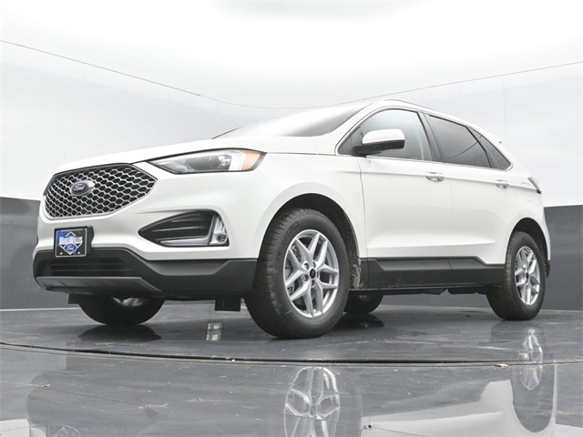 new 2024 Ford Edge car, priced at $37,020