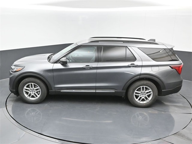 new 2025 Ford Explorer car, priced at $41,210