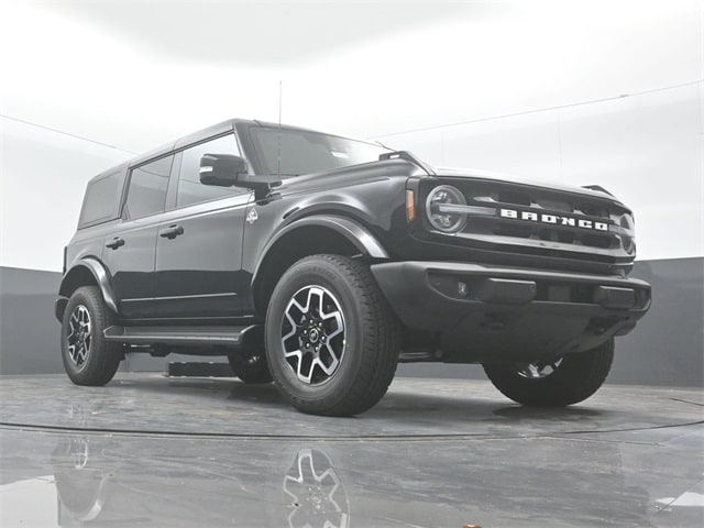 new 2025 Ford Bronco car, priced at $53,195