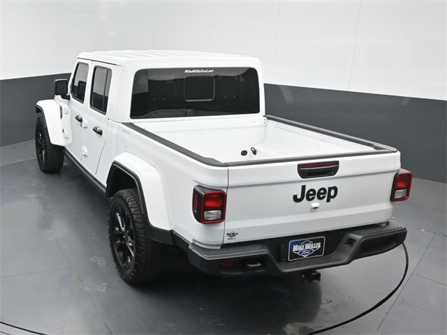 used 2024 Jeep Gladiator car, priced at $37,988