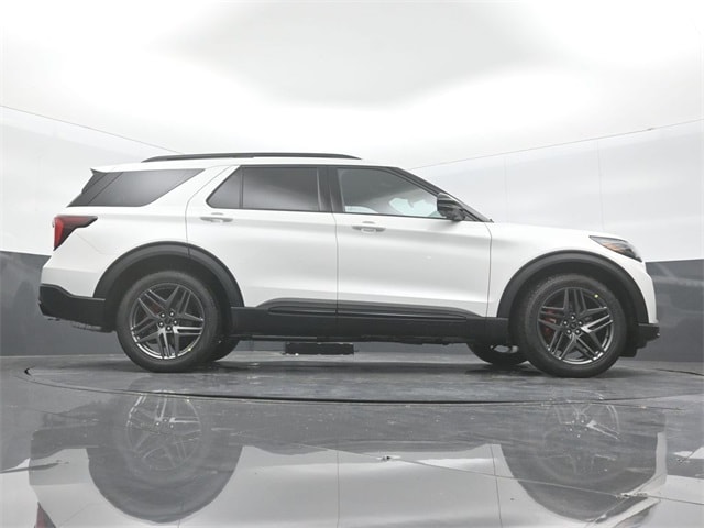 new 2025 Ford Explorer car, priced at $54,660
