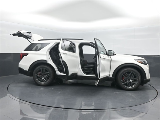 new 2025 Ford Explorer car, priced at $58,155
