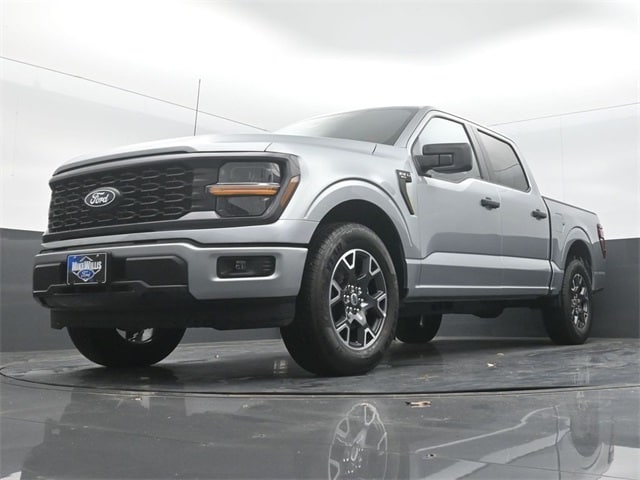 new 2025 Ford F-150 car, priced at $43,083