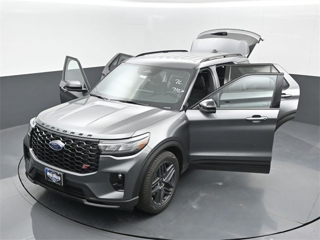 new 2025 Ford Explorer car, priced at $54,365