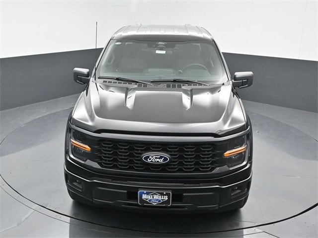 new 2025 Ford F-150 car, priced at $42,330