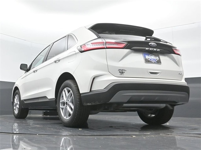 new 2024 Ford Edge car, priced at $37,020