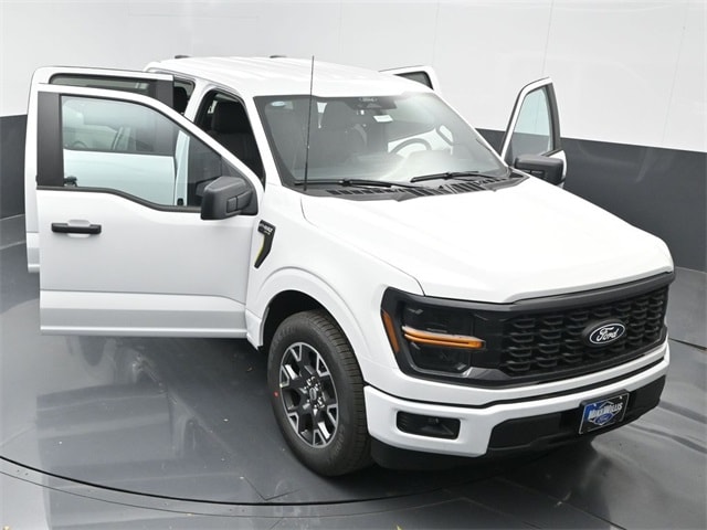 new 2024 Ford F-150 car, priced at $44,027