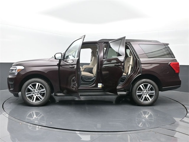 new 2024 Ford Expedition car, priced at $58,120