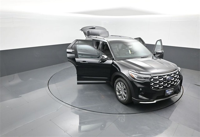 new 2025 Ford Explorer car, priced at $50,195