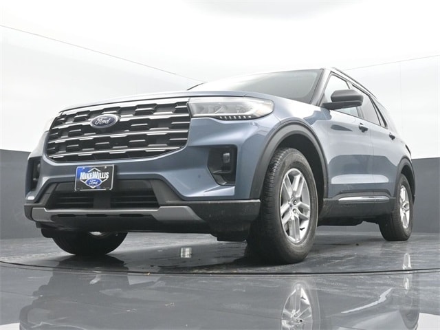 new 2025 Ford Explorer car, priced at $41,805