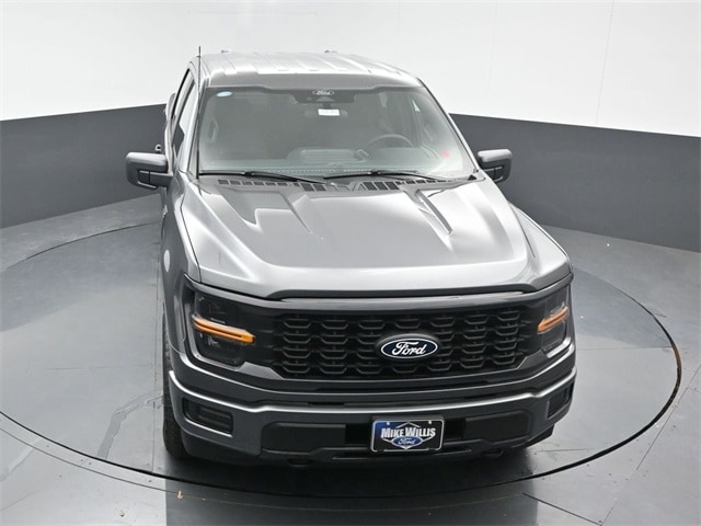 new 2025 Ford F-150 car, priced at $45,694