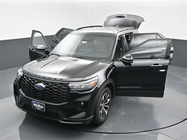 new 2025 Ford Explorer car, priced at $43,615