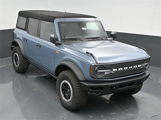 new 2024 Ford Bronco car, priced at $57,305