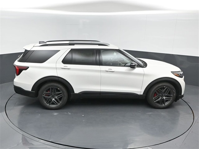 new 2025 Ford Explorer car, priced at $58,155