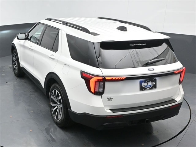 new 2025 Ford Explorer car, priced at $45,005