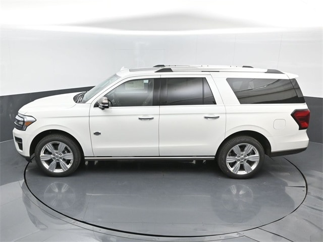 new 2024 Ford Expedition car, priced at $76,550