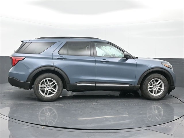 new 2025 Ford Explorer car, priced at $41,805