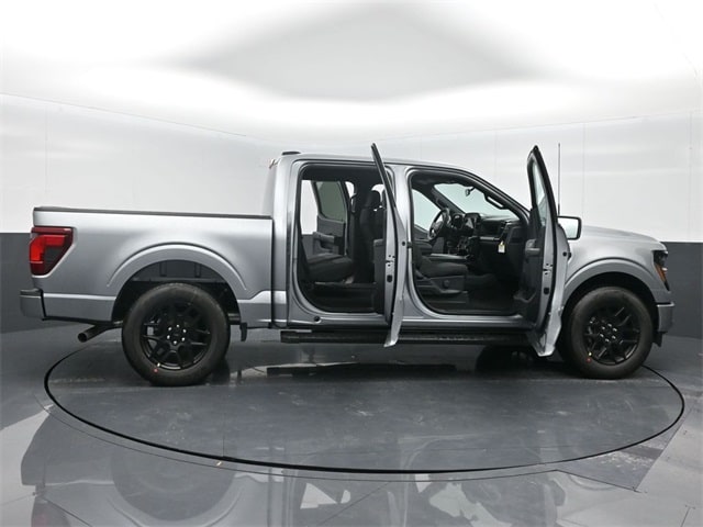 new 2025 Ford F-150 car, priced at $49,365