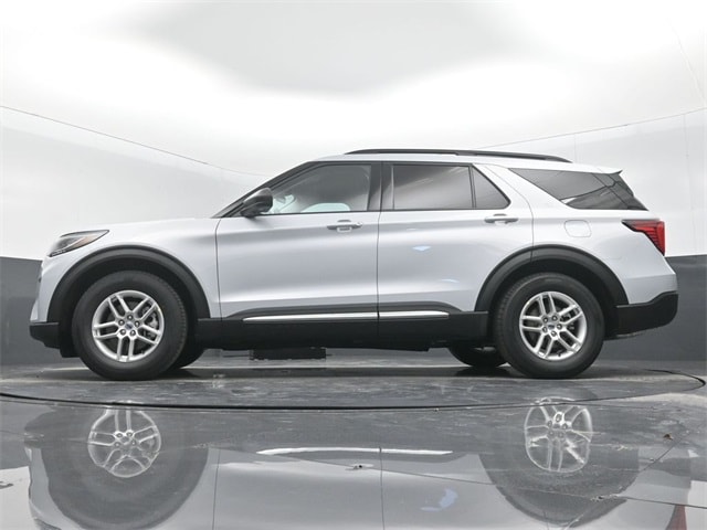 new 2025 Ford Explorer car, priced at $41,620