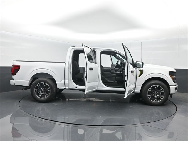 new 2025 Ford F-150 car, priced at $43,169