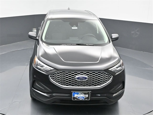 new 2024 Ford Edge car, priced at $33,060