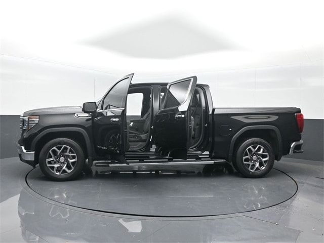 used 2022 GMC Sierra 1500 car, priced at $42,929