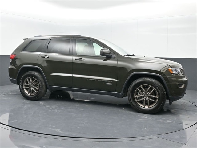 used 2016 Jeep Grand Cherokee car, priced at $14,626