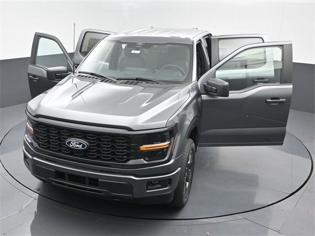 new 2025 Ford F-150 car, priced at $46,722