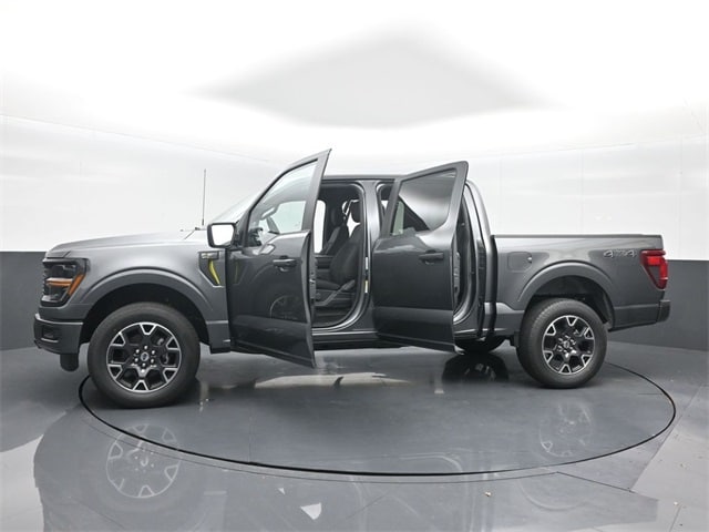 new 2025 Ford F-150 car, priced at $46,722
