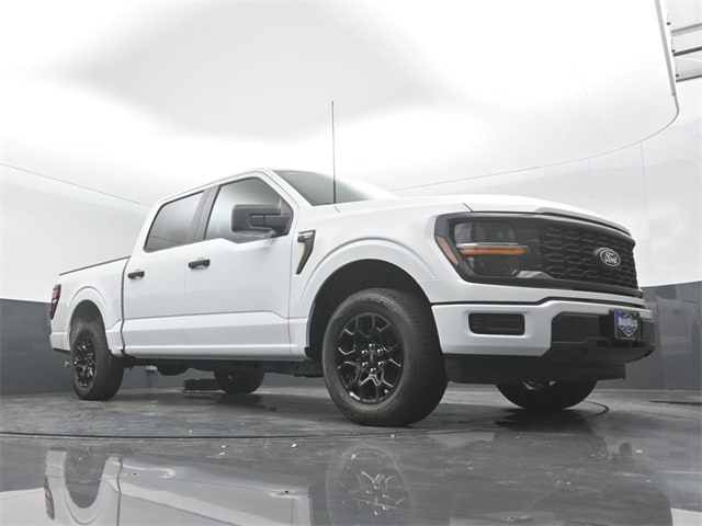 new 2025 Ford F-150 car, priced at $40,795