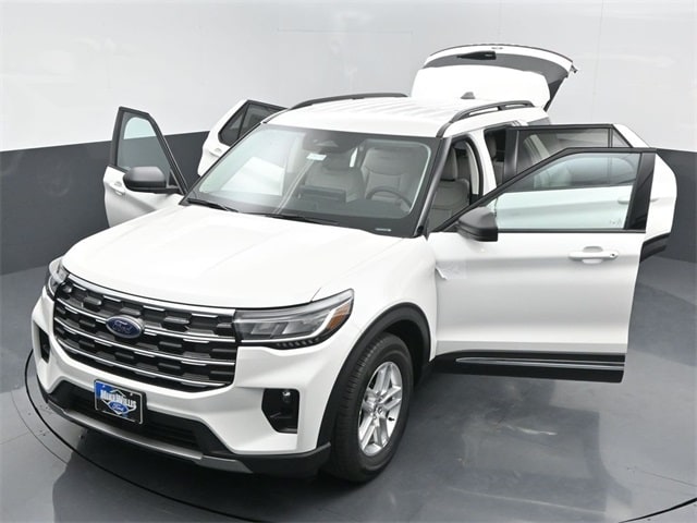 new 2025 Ford Explorer car, priced at $42,605