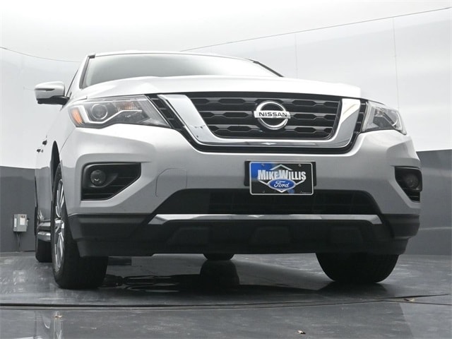 used 2020 Nissan Pathfinder car, priced at $20,965