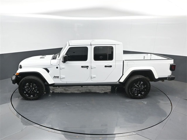 used 2024 Jeep Gladiator car, priced at $37,988