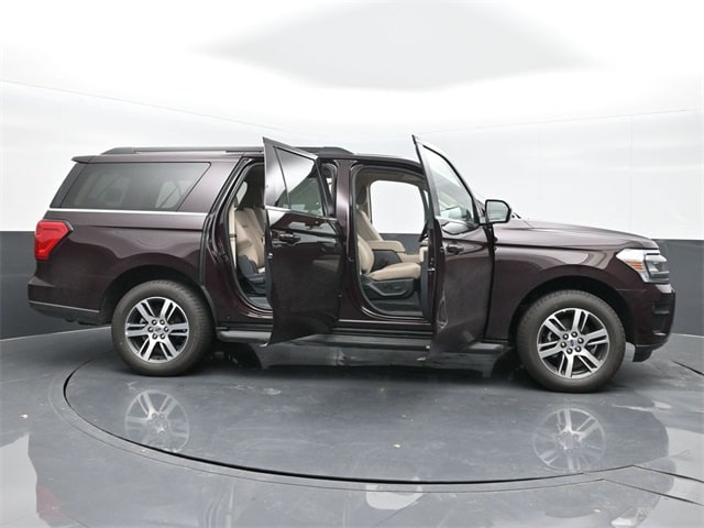 new 2024 Ford Expedition car, priced at $62,595