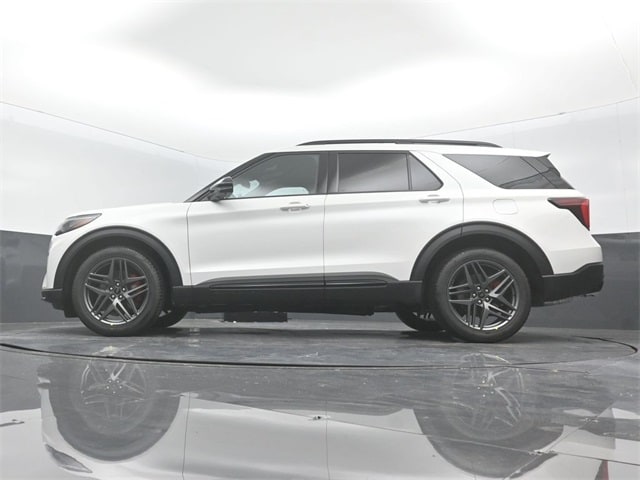 new 2025 Ford Explorer car, priced at $54,660