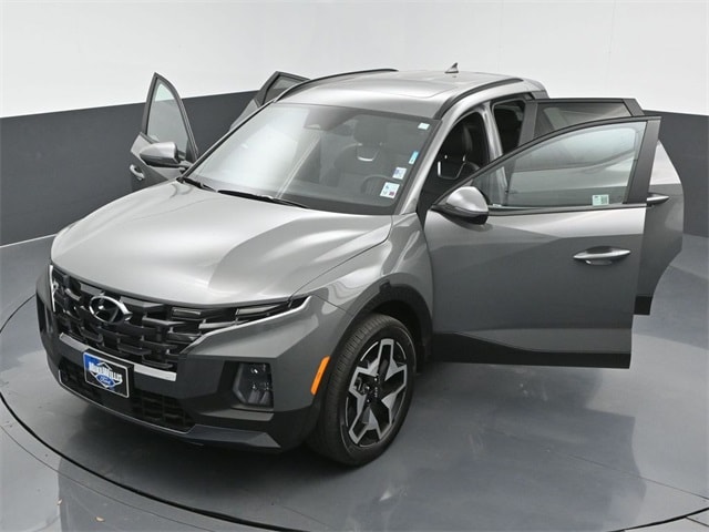 used 2024 Hyundai Santa Cruz car, priced at $34,674