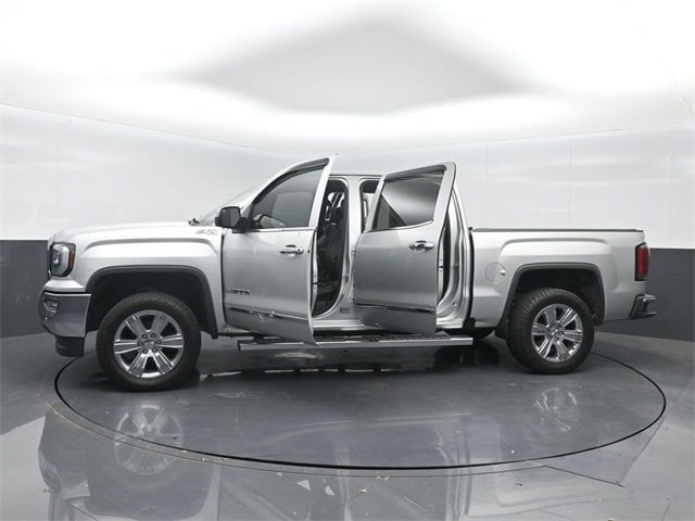 used 2018 GMC Sierra 1500 car, priced at $32,180