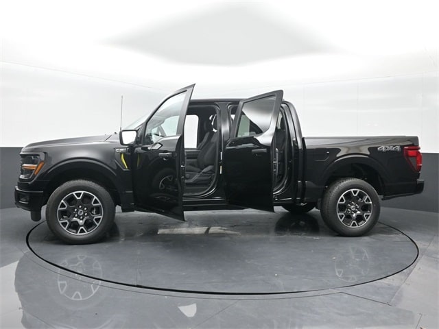 new 2025 Ford F-150 car, priced at $47,031